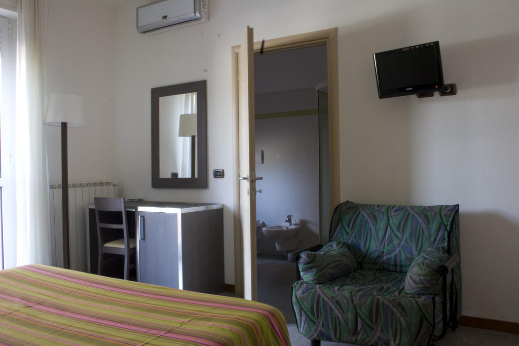Hotel Renato セスト・サン・ジョヴァンニ 部屋 写真