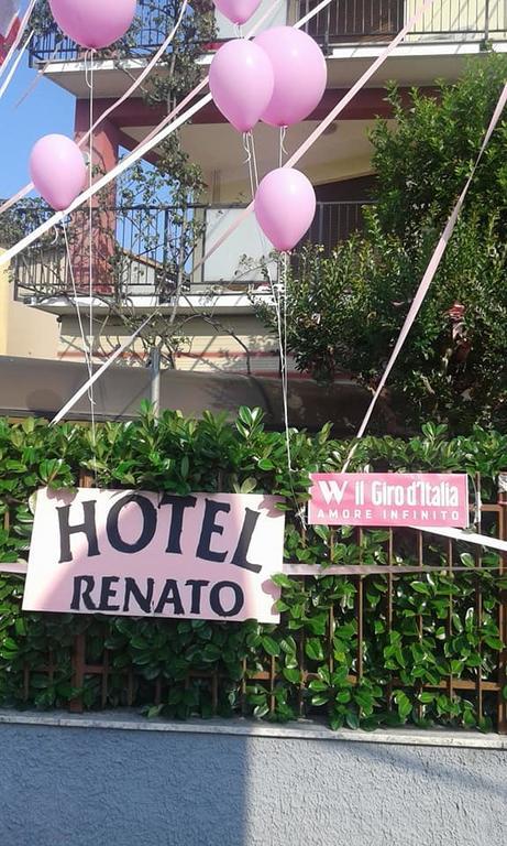 Hotel Renato セスト・サン・ジョヴァンニ エクステリア 写真